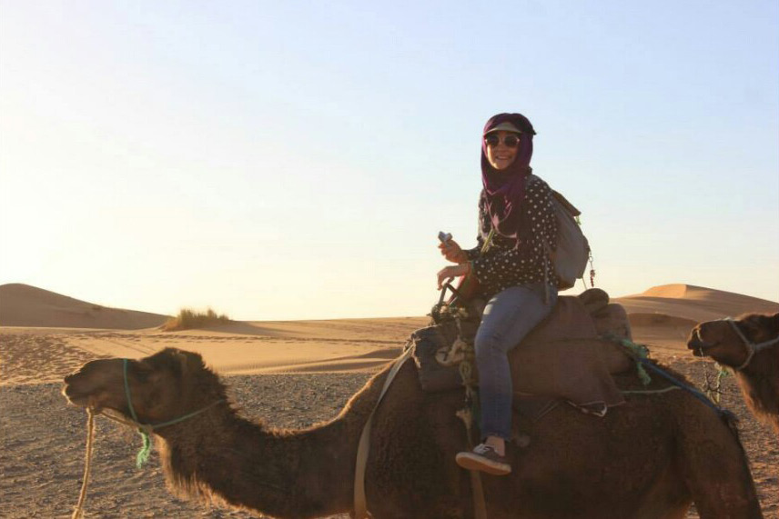 riding-camels-web