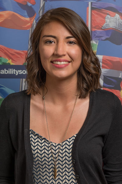 Lindsay Zapata - Nepal student